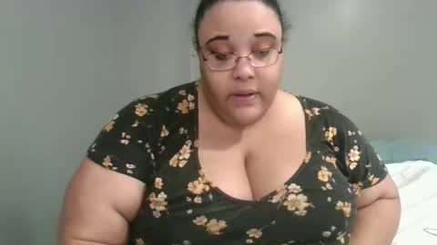 Snapshot of sluttyjess31 chatting on 03/13/26, 12:12 Jessica online show from 03/13/26, 12:12