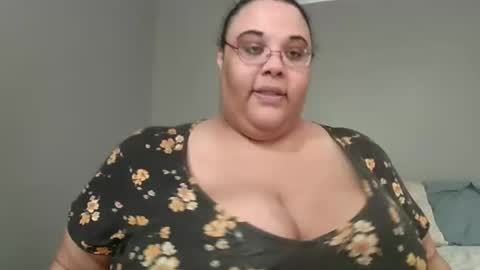 Snapshot of sluttyjess31 chatting on 04/01/26, 02:25 Jessica online show from 04/01/26, 02:25