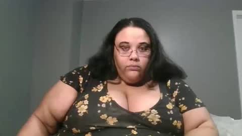 Snapshot of sluttyjess31 chatting on 04/21/26, 01:53 Jessica online show from 04/21/26, 01:53