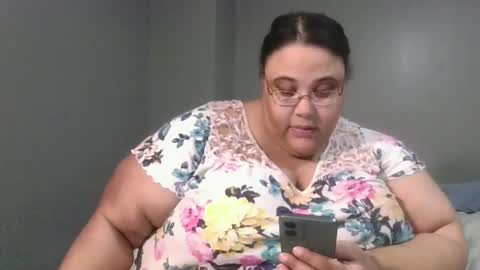 Snapshot of sluttyjess31 chatting on 05/04/26, 02:18 Jessica online show from 05/04/26, 02:18