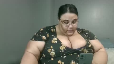 Snapshot of sluttyjess31 chatting on 05/06/26, 02:19 Jessica online show from 05/06/26, 02:19
