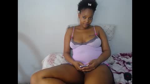 sluttykayy_ online show from 10/24/25, 11:28