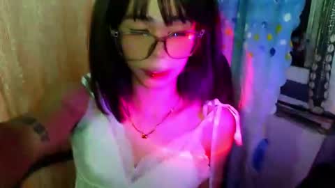 sluttypatotie online show from 05/19/26, 04:57