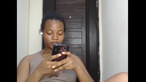 Snapshot of sluttyxxdrip chatting on 10/25/25, 02:02 sluttyxxdrip online show from 10/25/25, 02:02
