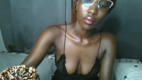 Snapshot of sly_rose chatting on 03/01/26, 10:28 sly_rose online show from 03/01/26, 10:28