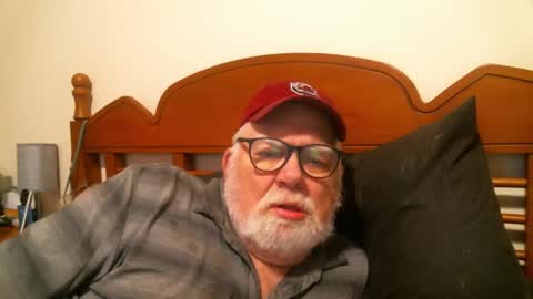 Sly online show from 12/31/24, 08:56