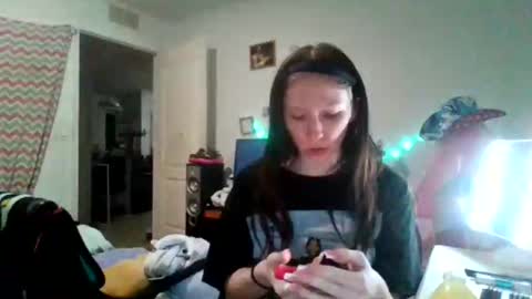 Snapshot of sm0keprincesspeach chatting on 10/30/25, 11:27 sm0keprincesspeach online show from 10/30/25, 11:27