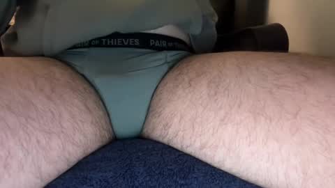 Snapshot of sm4lldud3 chatting on 12/28/24, 11:05 sm4lldud3 online show from 12/28/24, 11:05