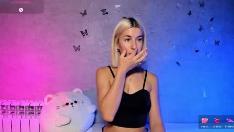 Melani online show from 09/21/25, 03:13