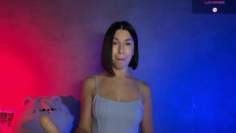 Snapshot of smaillev chatting on 05/10/26, 07:19 Melani online show from 05/10/26, 07:19