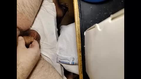 Snapshot of small_1986 chatting on 11/20/25, 06:02 transmisin gratuita bajo demanda free broadcast on demand online show from 11/20/25, 06:02