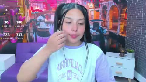 Mariana Torres online show from 11/14/25, 02:27