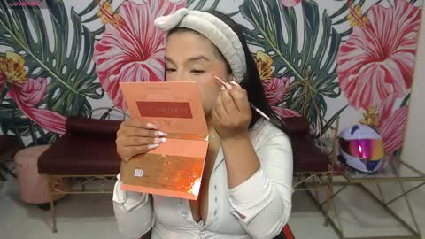 Snapshot of small__naughty chatting on 04/08/26, 01:11 Mariana Torres online show from 04/08/26, 01:11
