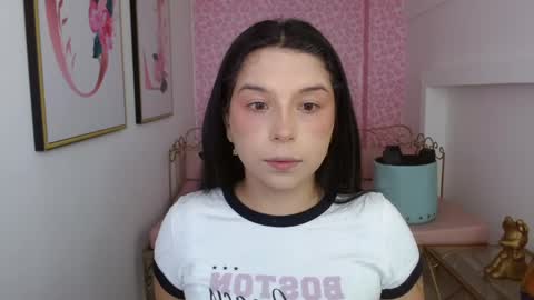 Snapshot of small__naughty chatting on 05/16/26, 01:10 Mariana Torres online show from 05/16/26, 01:10
