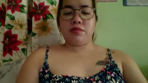 Lovewella online show from 11/08/25, 02:12