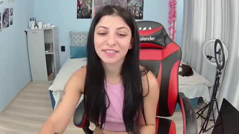 Snapshot of small_horny_girl chatting on 10/04/25, 08:34 small_horny_girl online show from 10/04/25, 08:34