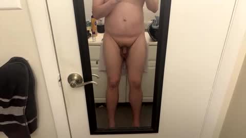 Snapshot of smalldick0324 chatting on 01/06/26, 02:21 smalldick0324 online show from 01/06/26, 02:21
