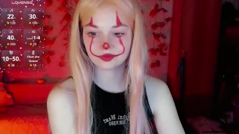 Snapshot of smallimpmeili chatting on 10/18/25, 08:09 smallimpmeili online show from 10/18/25, 08:09