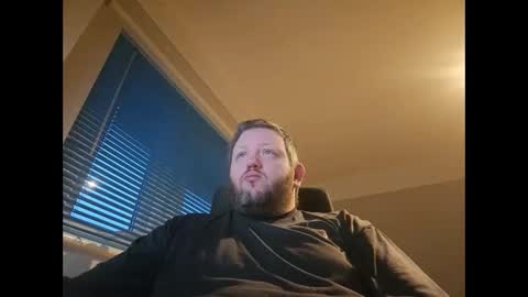 smallone19832 online show from 02/11/25, 07:23