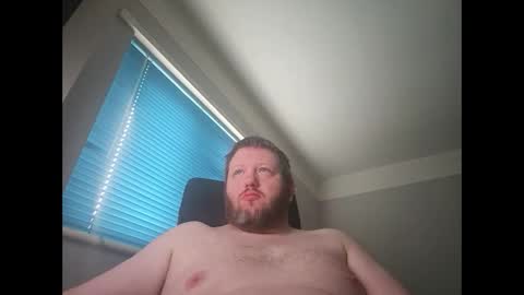 smallone19832 online show from 02/26/25, 08:26