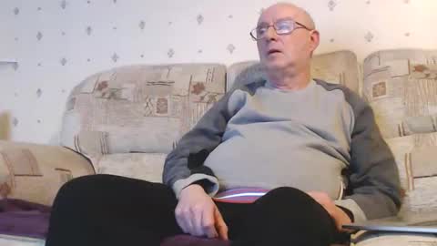 Steve online show from 12/30/24, 04:08