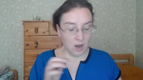 smart_rose online show from 12/31/24, 11:09