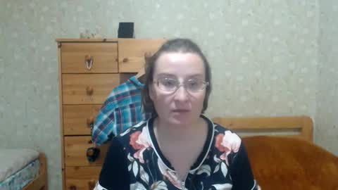 smart_rose online show from 09/30/25, 02:44