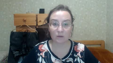 smart_rose online show from 10/27/25, 12:09