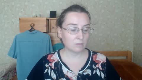 Snapshot of smart_rose chatting on 10/28/25, 10:08 smart_rose online show from 10/28/25, 10:08