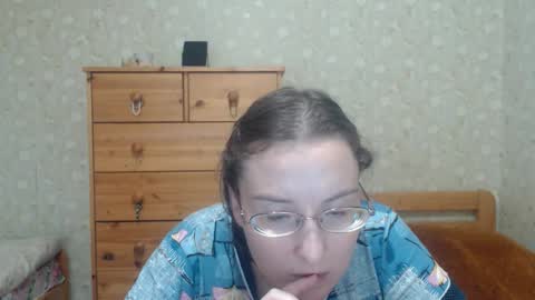 Snapshot of smart_rose chatting on 11/03/25, 11:33 smart_rose online show from 11/03/25, 11:33