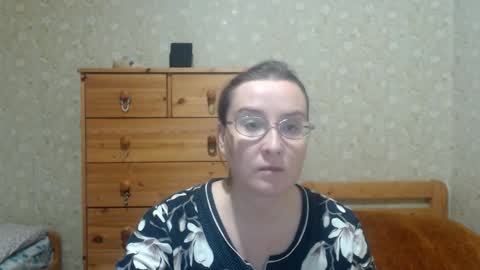 Snapshot of smart_rose chatting on 11/11/25, 04:07 smart_rose online show from 11/11/25, 04:07