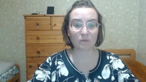 Snapshot of smart_rose chatting on 11/13/25, 03:33 smart_rose online show from 11/13/25, 03:33