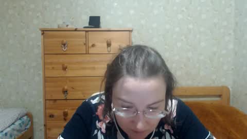 Snapshot of smart_rose chatting on 11/14/25, 05:22 smart_rose online show from 11/14/25, 05:22