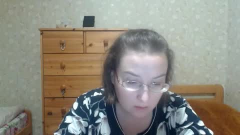 Snapshot of smart_rose chatting on 11/16/25, 01:17 smart_rose online show from 11/16/25, 01:17