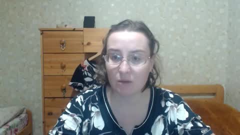 Snapshot of smart_rose chatting on 11/17/25, 05:30 smart_rose online show from 11/17/25, 05:30