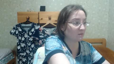 Snapshot of smart_rose chatting on 11/26/25, 03:35 smart_rose online show from 11/26/25, 03:35