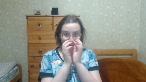Snapshot of smart_rose chatting on 11/29/25, 03:04 smart_rose online show from 11/29/25, 03:04