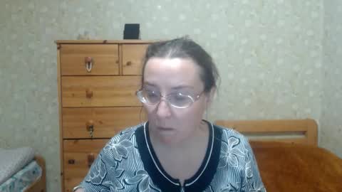 Snapshot of smart_rose chatting on 12/15/25, 04:55 smart_rose online show from 12/15/25, 04:55