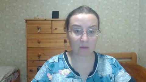 Snapshot of smart_rose chatting on 12/21/25, 03:41 smart_rose online show from 12/21/25, 03:41