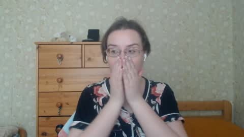 Snapshot of smart_rose chatting on 04/04/26, 12:35 smart_rose online show from 04/04/26, 12:35