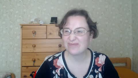 Snapshot of smart_rose chatting on 04/06/26, 03:02 smart_rose online show from 04/06/26, 03:02