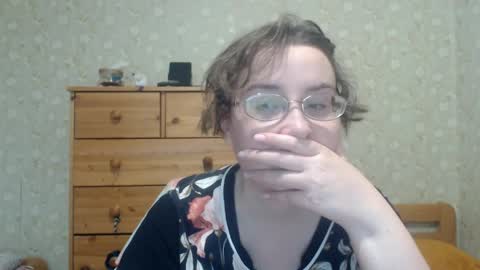 Snapshot of smart_rose chatting on 04/12/26, 04:01 smart_rose online show from 04/12/26, 04:01