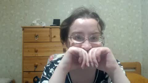 Snapshot of smart_rose chatting on 04/17/26, 05:49 smart_rose online show from 04/17/26, 05:49