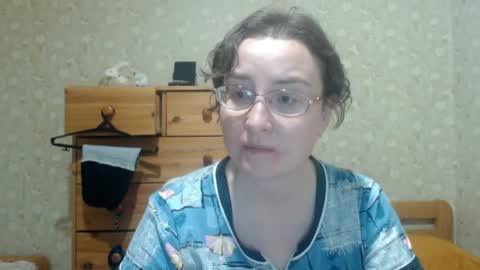 Snapshot of smart_rose chatting on 04/19/26, 06:43 smart_rose online show from 04/19/26, 06:43