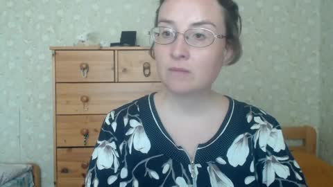 Snapshot of smart_rose chatting on 05/10/26, 11:37 smart_rose online show from 05/10/26, 11:37