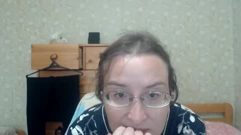 Snapshot of smart_rose chatting on 05/16/26, 01:54 smart_rose online show from 05/16/26, 01:54