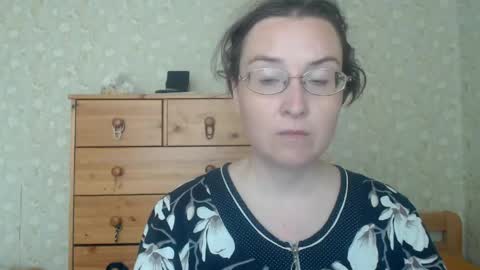 Snapshot of smart_rose chatting on 05/19/26, 12:22 smart_rose online show from 05/19/26, 12:22