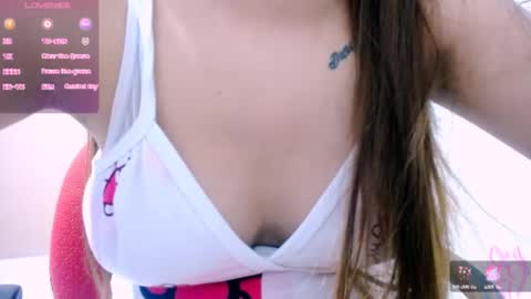 Snapshot of smeralda_24 chatting on 01/08/26, 02:03 smeralda_24 online show from 01/08/26, 02:03