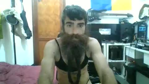 Snapshot of smile3555 chatting on 10/27/25, 06:28 willy online show from 10/27/25, 06:28