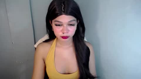 Snapshot of smile_sunshinex chatting on 10/10/25, 10:03 call me sunshine online show from 10/10/25, 10:03